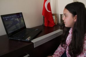 Darbeci kadın pilota kızıp hayalinden vazge&ccedil;ti