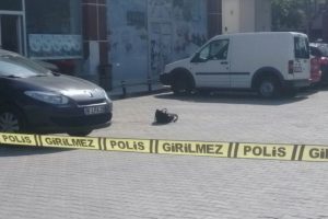 Bursa'da pizza yerken unuttuğu &ccedil;antası paniğe sebep oldu