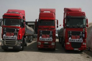 Suriye'ye 275 ton un g&ouml;nderildi