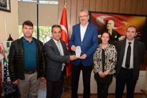 Eğitim kurumlarından Bursa Karacabey Belediyesine teşekk&uuml;r ziyareti