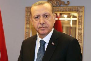 Erdoğan, Eskrim Federasyonu Başkanı Atalı'yı kutladı