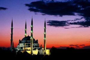 Berat Kandili ne zaman? Şaban ayı başladı mı?