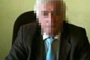 M&uuml;d&uuml;rden o &ouml;ğrencilere tehditk&acirc;r mektup! Porno film izletip...