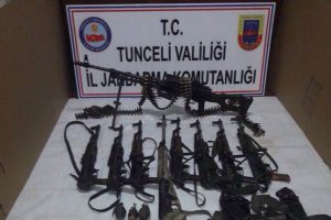 Tunceli'de &ccedil;ok sayıda silah ve m&uuml;himmat ele ge&ccedil;irildi