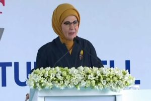 Emine Erdoğan: &Uuml;lkemiz umudu temsil ediyor