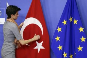 M&uuml;zakerelere sadece Avusturya karşı &ccedil;ıktı