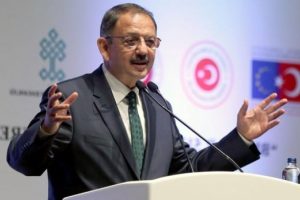 Bakan &Ouml;zhaseki: "Belediyeler Kandil'in irtibat b&uuml;rosu gibi &ccedil;alışmış"