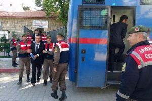 FET&Ouml;'n&uuml;n adliye yapılanması davasında 4 tahliye