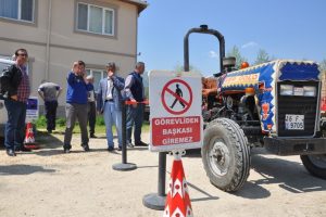 Bursa İneg&ouml;ll&uuml; &ccedil;ift&ccedil;inin ayağına hizmet