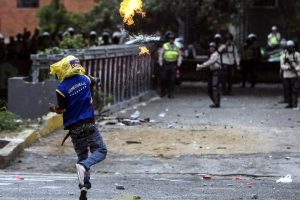 Venezuella'da &ouml;l&uuml; sayısı 29'a y&uuml;kseldi