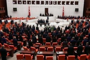 Meclis, iki haftalık aranın ardından mesaisine başlıyor