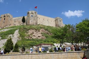 Gaziantep kalesine ziyaret&ccedil;i akını