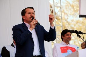 "Kadroya ge&ccedil;iş vaadini imza altına alacağız"