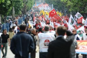 Bursa'da 1 Mayıs coşkusu yaşandı