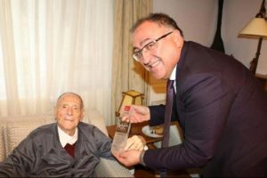 İstanbul eski Belediye Başkanı Ahmet İsvan hayatını kaybetti