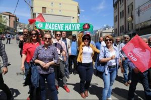 Artvin'de maden protestolu 1 Mayıs kutlaması