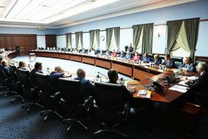 AK Parti S&ouml;zc&uuml;s&uuml; Aktay'dan 'Erdoğan'ın &uuml;yeliği' a&ccedil;ıklaması