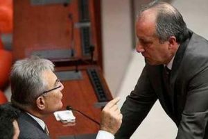 CHP'li İnce'den Baykal'a 'G&uuml;l' yanıtı: İkinci Ekmeleddin vakası...