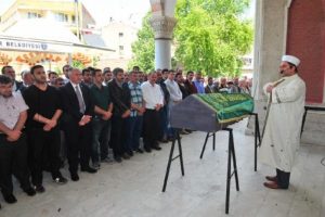 Bursa'da tavan vincinin &ccedil;arptığı iş&ccedil;i toprağa verildi