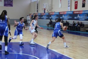 Bornova Beckerspor tur atladı
