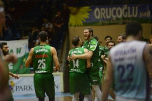 Bursaspor Durmazlar, Afyon Belediyespor'u yenerek seride 2-1 &ouml;ne ge&ccedil;ti