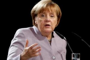 Merkel: 'T&uuml;rkiye'ye karşı &ouml;zenli olmalıyız'