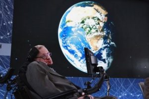 Stephen Hawking: D&uuml;nya'yı 100 yıl i&ccedil;erisinde terk etmeliyiz