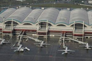 Sabiha G&ouml;k&ccedil;en Havalimanı'nda hava ulaşımına kuş engeli