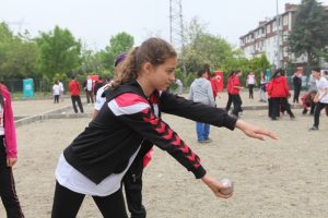 Bursa Nil&uuml;fer'de spor ş&ouml;leni s&uuml;r&uuml;yor