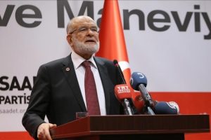 Karamollaoğlu: Se&ccedil;imlerin erkene alınma ihtimalini g&ouml;r&uuml;yoruz