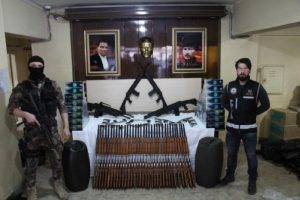 Şemdinli'de 388 av t&uuml;feği ele ge&ccedil;irildi