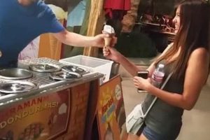 Yabancı turiste dondurma tokadı!