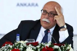 Bakan a&ccedil;ıkladı! İnternetten film izleyenlere k&ouml;t&uuml; haber