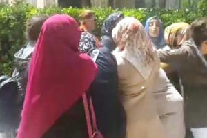 Balıklıg&ouml;l'de kadınlar birbirine girdi