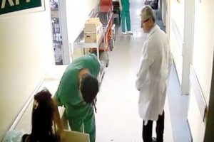 Doktorlardan 'adamı hasta etme' kavgası