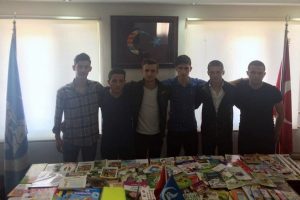 Bursa &Uuml;lk&uuml; ocaklarından Muş'a kitap bağışı