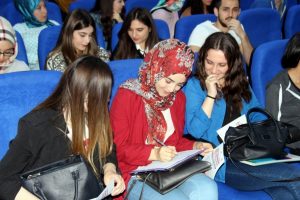 OM&Uuml;'l&uuml; &ouml;ğrencilere 2. &uuml;niversite fırsatı anlatıldı