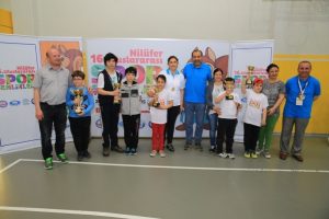 Bursa'da Spor Şenlikleri'nde satranç turnuvası heyecanı