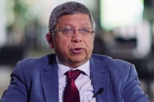 İlnur &Ccedil;evik: &Ouml;k&uuml;z&uuml;n altında buzağı aramak boş bir &ccedil;aba