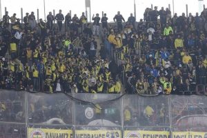 Derbide Fenerbah&ccedil;e taraftarlarına ayrılan biletler t&uuml;kendi
