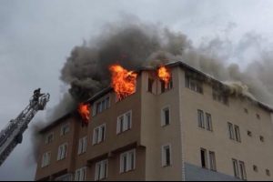 5 katlı binada yangın