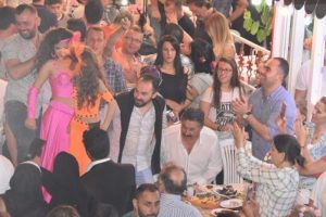 İzmir'de 'Hıdırellez' coşkusu