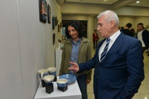 Bursa Nil&uuml;fer'de seramik sergisi