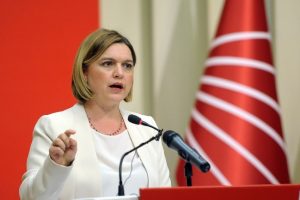 CHP'de şok istifa!