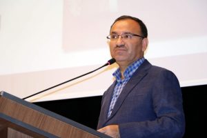 Bozdağ: H&uuml;k&uuml;met sistemi değişti CHP değişmedi