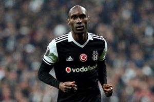 Atiba Fenerbah&ccedil;e ma&ccedil;ı kadrosundan &ccedil;ıkarıldı