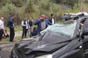 Bolu'da cip ve TIR &ccedil;arpıştı: 1 &ouml;l&uuml;, 6 yaralı