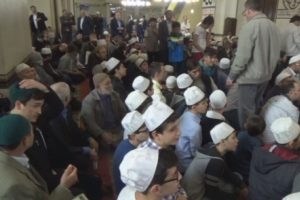 Bursa'da Aşere Takrip Tayyibe İcazetnamesini alan 9 hafız kurra hafız oldu