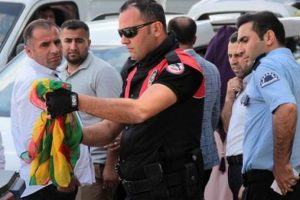 D&uuml;ğ&uuml;n konvoyunda 'PKK' g&ouml;zaltısı