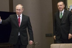 Rus basını Putin'in kırmızı kravatının sırrını yazdı...